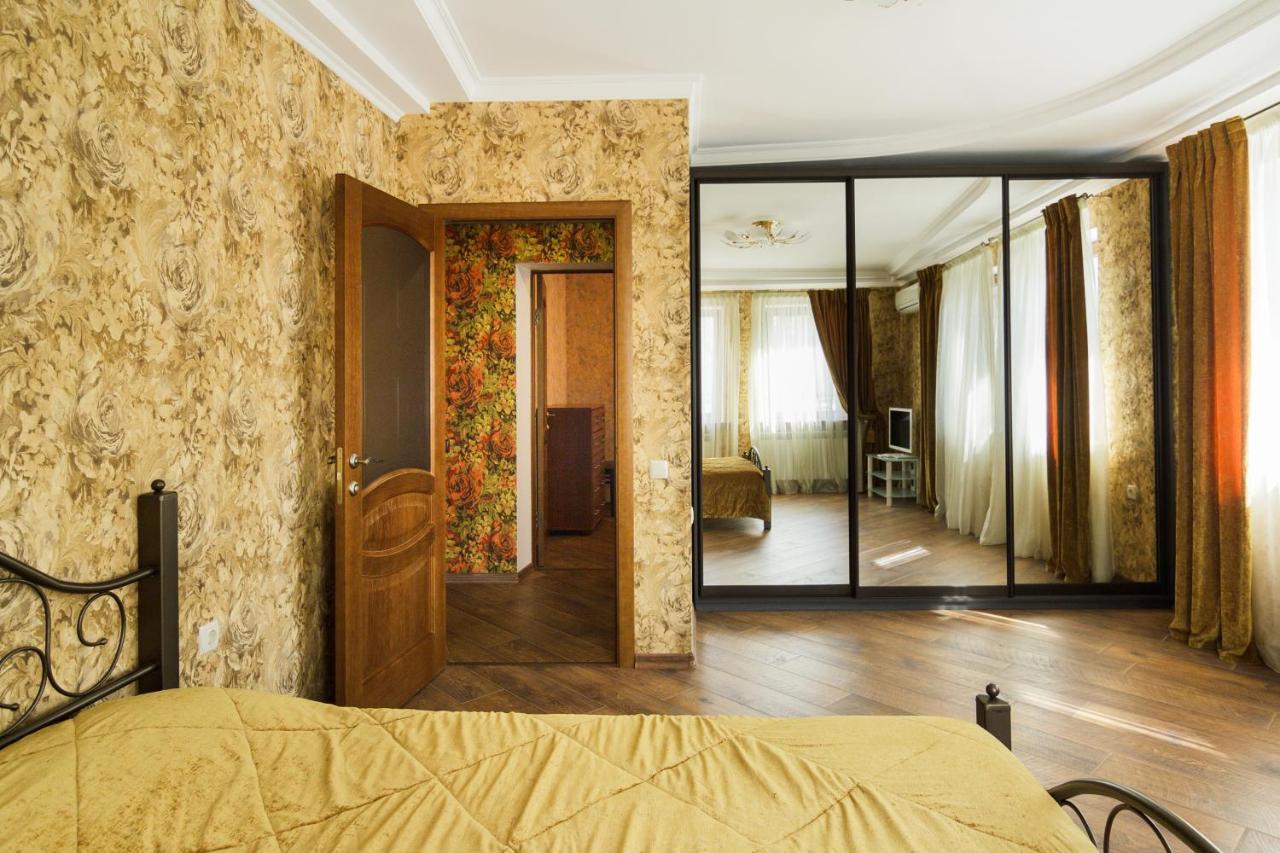 Deribasovskay street apartments Odessa Buitenkant foto